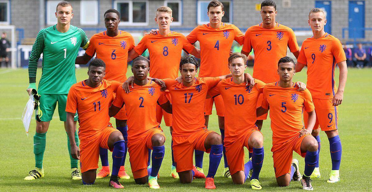 比利时队在欧预赛中大破对手,令人瞩目的是 比利时队在欧预赛中大破对手,令人瞩目的是